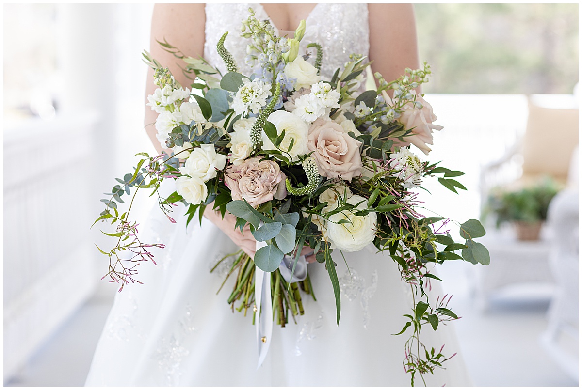 romantic english inspired bridal bouquet that cascades