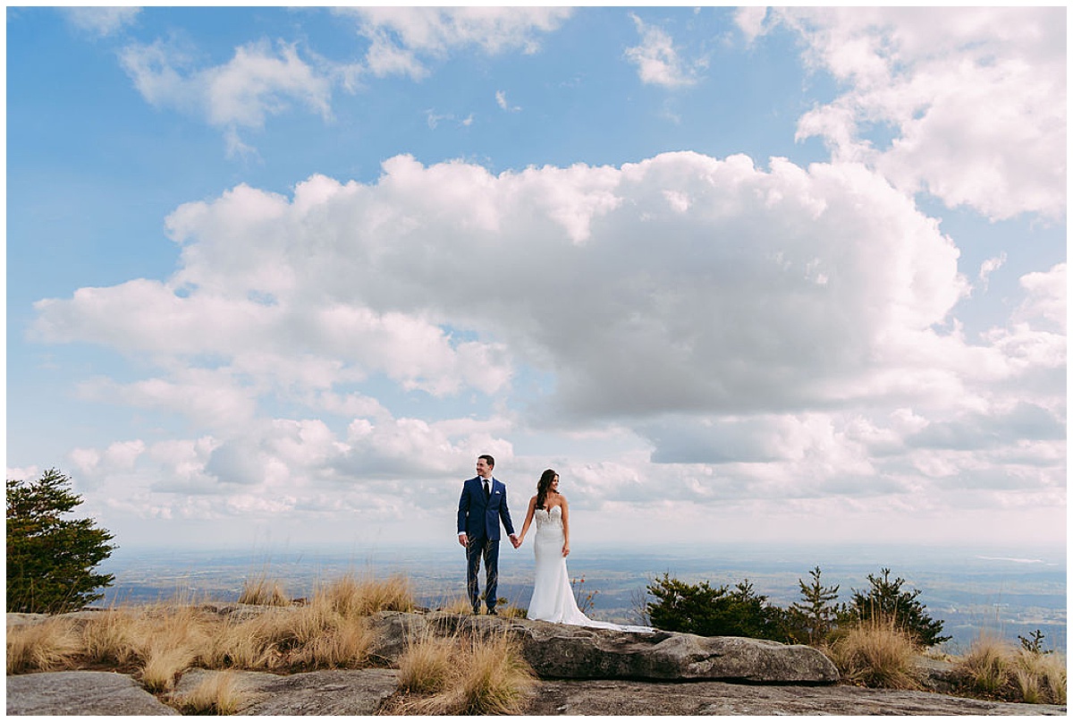 Cliffs at Glassy Chapel, Live Wedding Painter